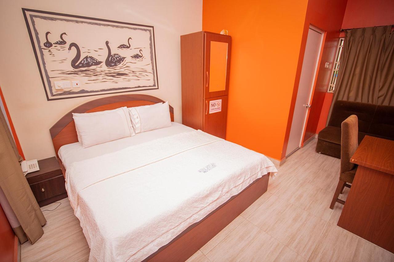 Hilton View Hotel Ogbodjo Zewnętrze zdjęcie