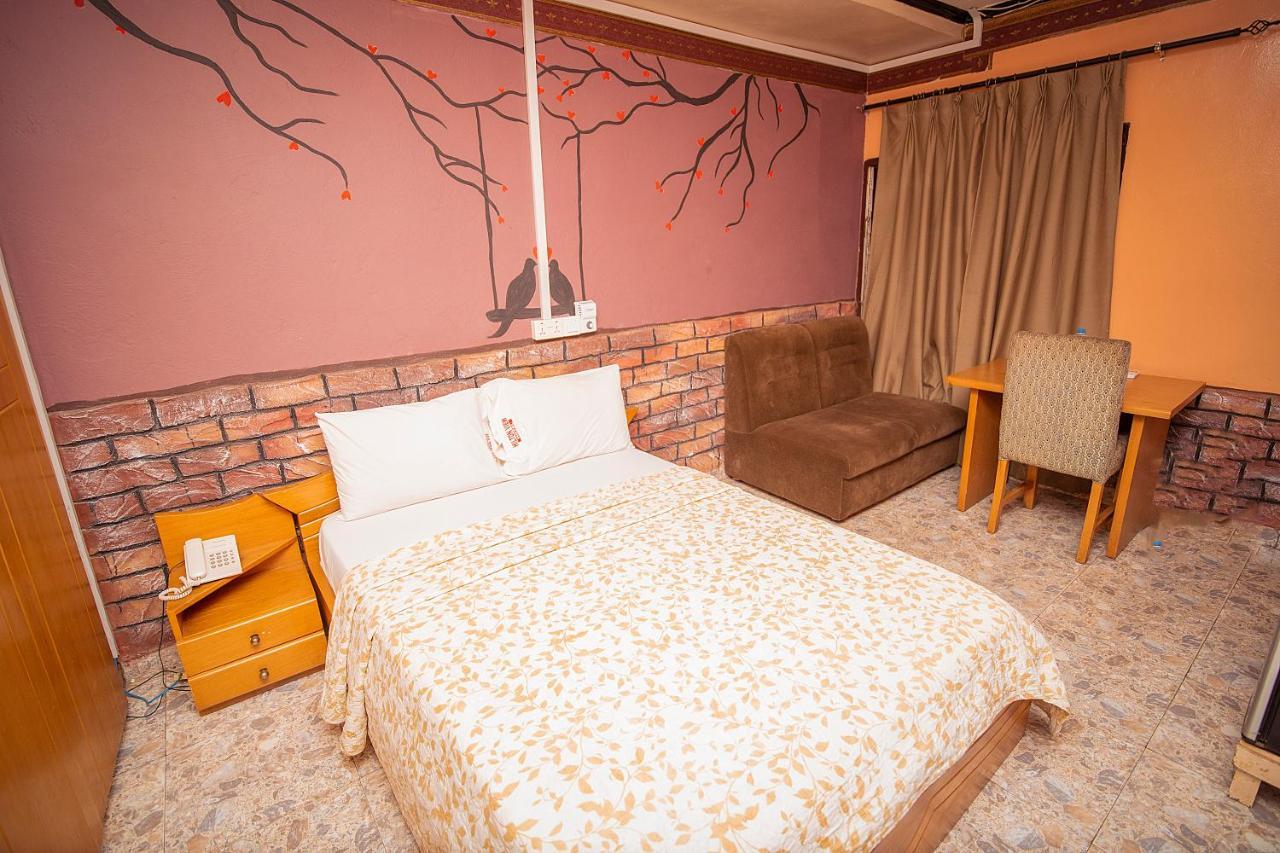 Hilton View Hotel Ogbodjo Zewnętrze zdjęcie