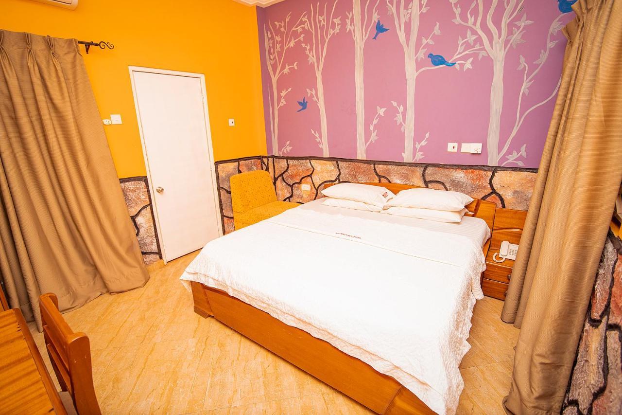 Hilton View Hotel Ogbodjo Zewnętrze zdjęcie