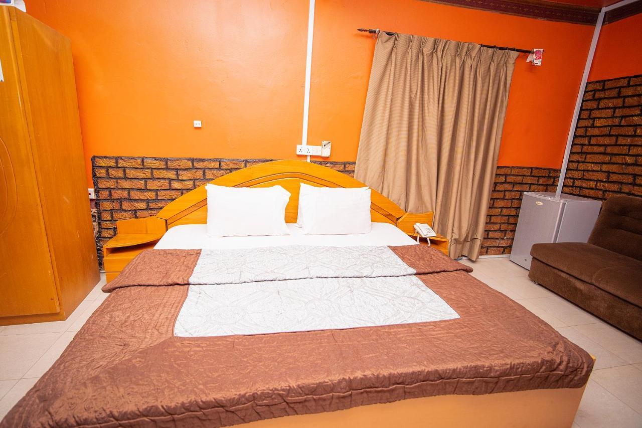 Hilton View Hotel Ogbodjo Zewnętrze zdjęcie