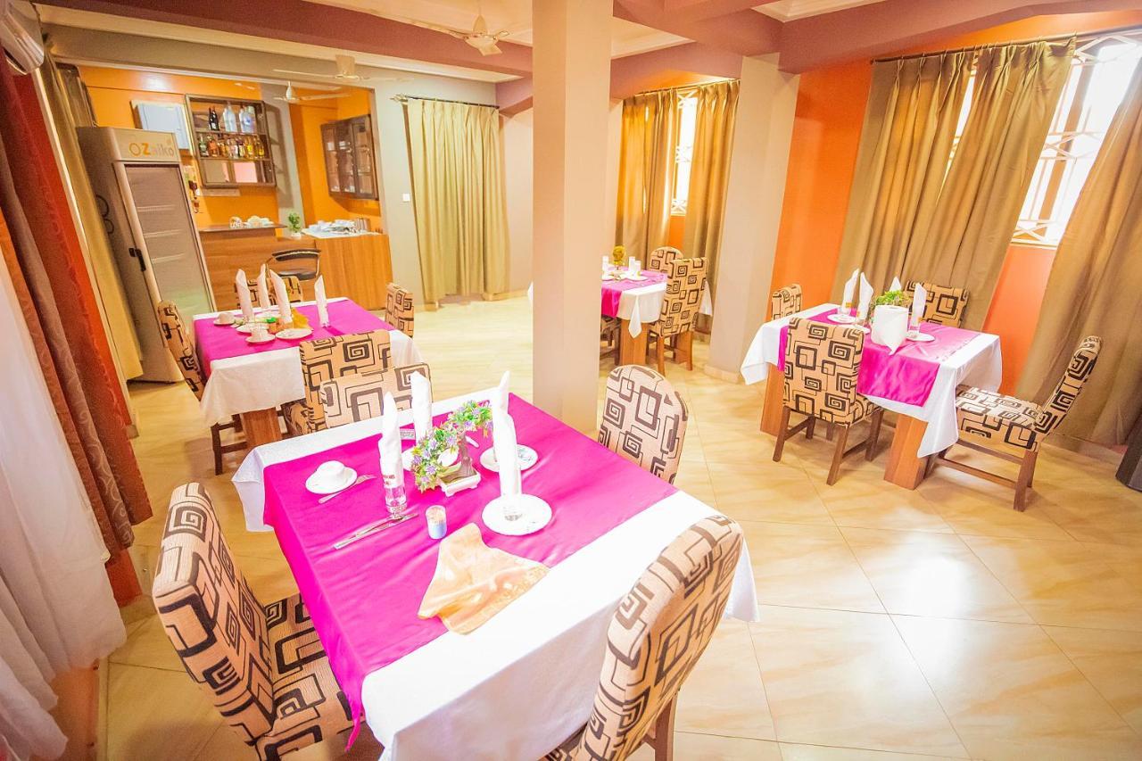 Hilton View Hotel Ogbodjo Zewnętrze zdjęcie