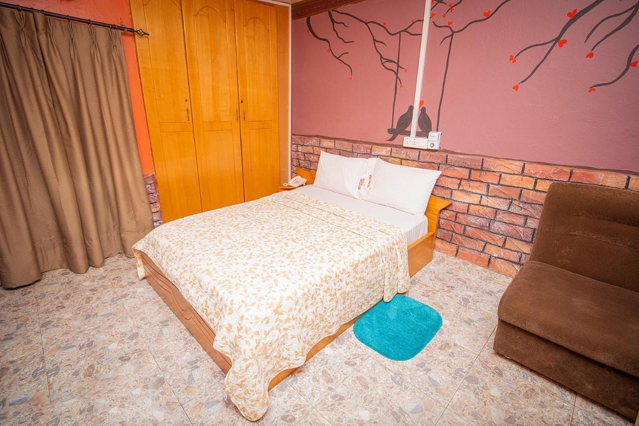 Hilton View Hotel Ogbodjo Zewnętrze zdjęcie