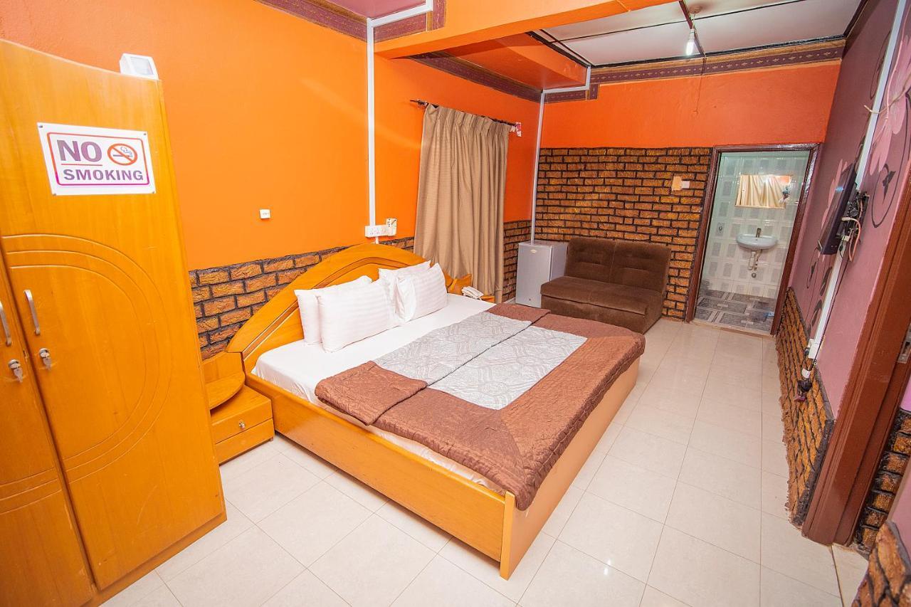Hilton View Hotel Ogbodjo Zewnętrze zdjęcie