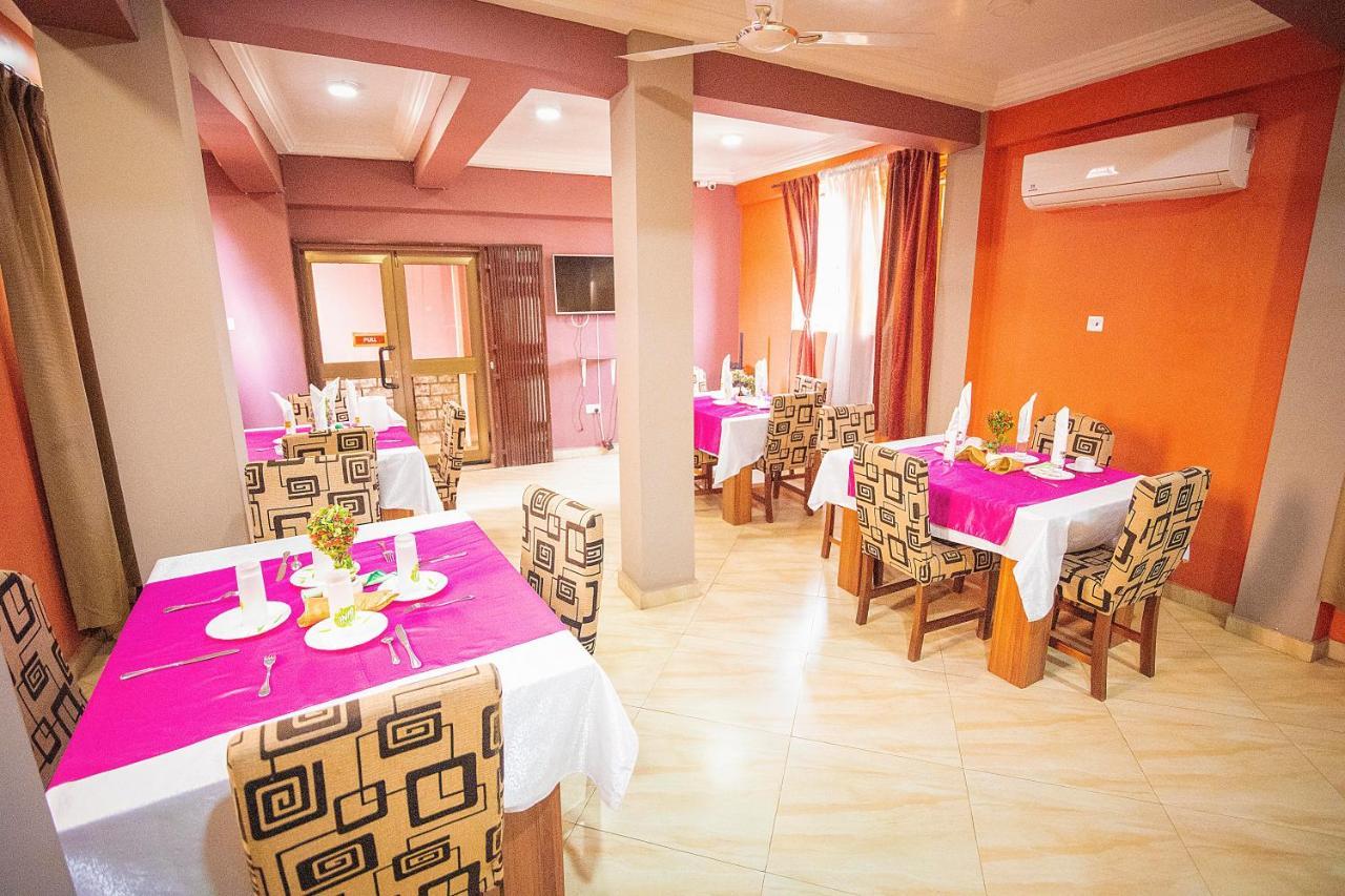 Hilton View Hotel Ogbodjo Zewnętrze zdjęcie